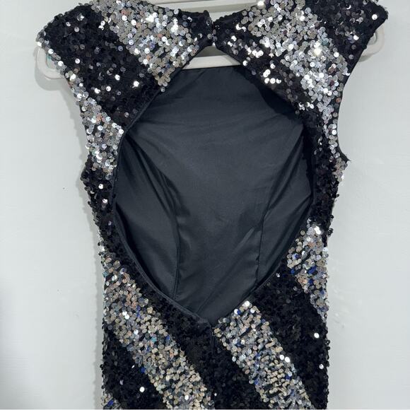 Maggie Sottero Flirt Statement Dress Black Silver Sequin Formal Gown Size 6 - Picture 6 of 9